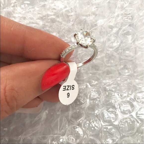 Golden Threads - Picture 7 of 7